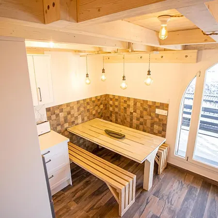 Amanecer סיירה נבדה